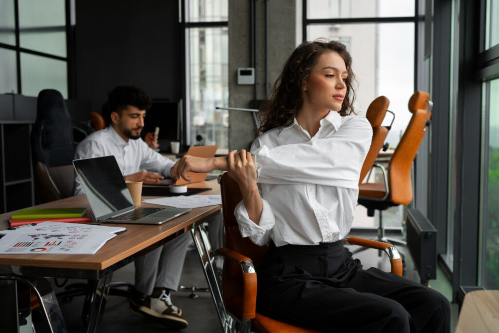 Ergonomia no ambiente de trabalho: como prevenir lesões e aumentar a produtividade